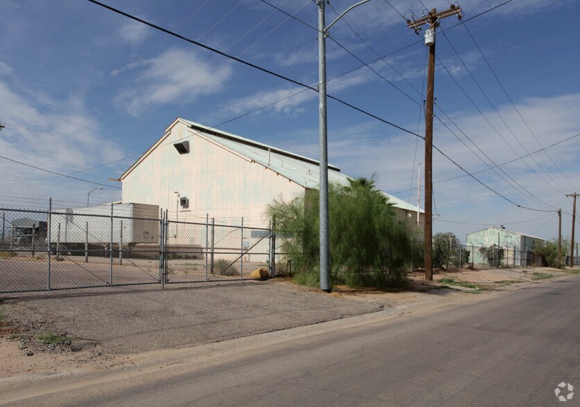 735 W 1st St, Casa Grande, AZ à vendre - Photo de l’immeuble – Image 2 sur 2