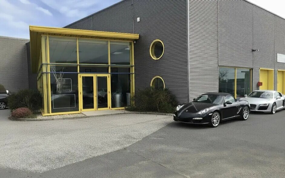 Bureau dans GONFREVILLE-L'ORCHER à louer - Photo de l’immeuble – Image 2 sur 4