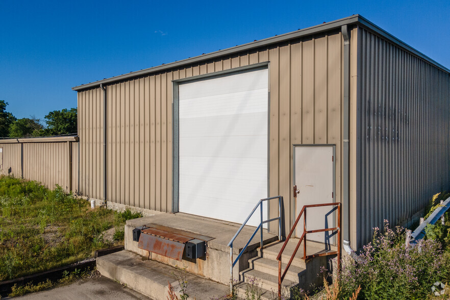431 E North St, Fostoria, OH à louer - Photo de l’immeuble – Image 3 sur 5