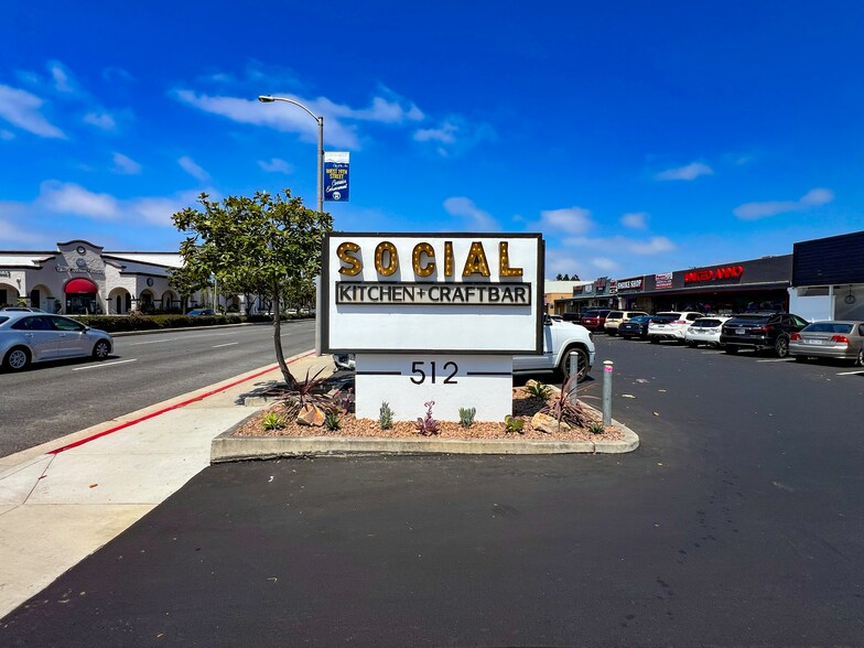 512 W 19th St, Costa Mesa, CA à vendre - Photo de l’immeuble – Image 3 sur 12
