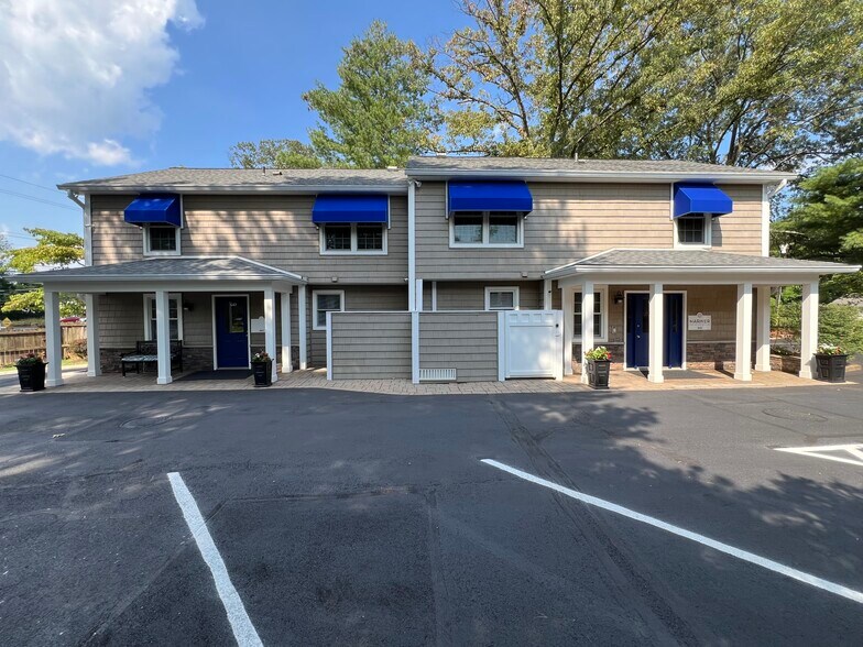 645-647 Ridgely Ave, Annapolis, MD à louer - Photo de l’immeuble – Image 1 sur 8