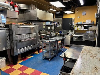 Plus de détails pour 335 Wellington St, Port Colborne, ON - Local commercial à vendre