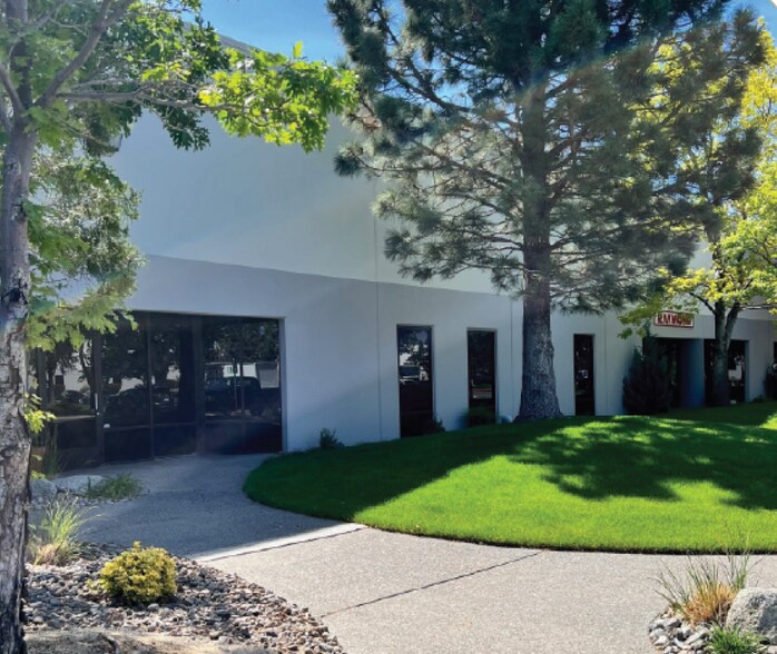 1315 Greg St, Sparks, NV à louer - Photo de l’immeuble – Image 2 sur 26