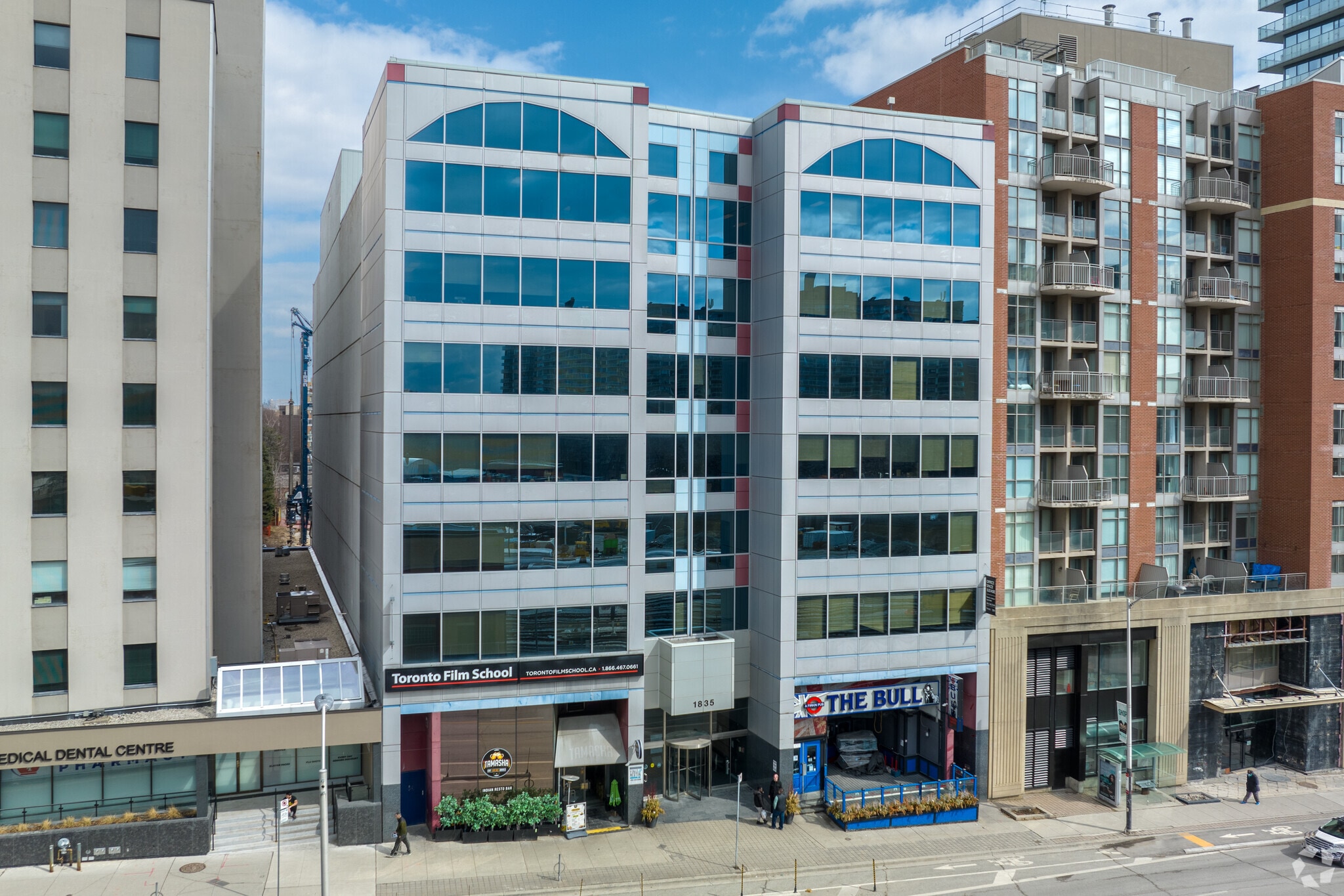 1835 Yonge St, Toronto, ON à louer Photo principale– Image 1 sur 6