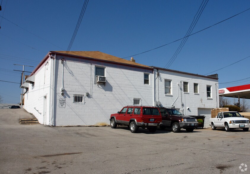 940-944 Lemay Ferry Rd, Saint Louis, MO à louer - Photo de l’immeuble – Image 2 sur 2