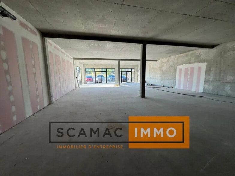 Local commercial dans Éguilles à louer - Photo intérieure – Image 2 sur 6