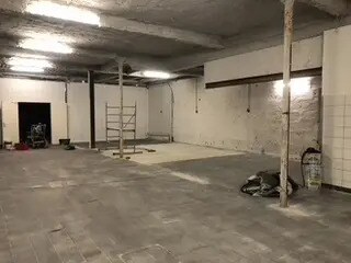 Local d’activités dans Bordeaux à louer - Photo de l’immeuble – Image 2 sur 6