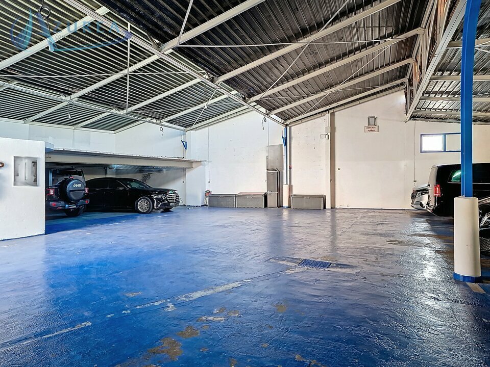 Industriel/Logistique dans Nice à vendre Photo intérieure– Image 1 sur 12