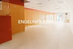 Local commercial dans Montcada i Reixac, Barcelona à louer Photo intérieure– Image 2 sur 4