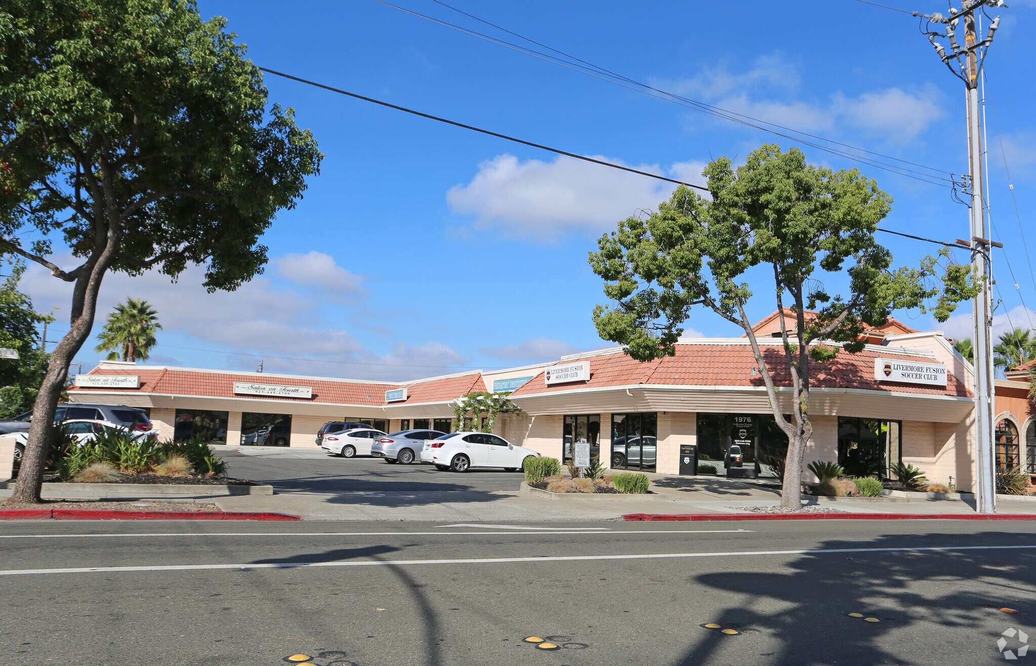 1952-1988 4th St, Livermore, CA à louer Photo principale– Image 1 sur 6