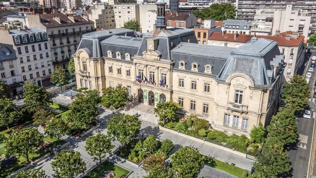 Plus de détails pour Local commercial à louer