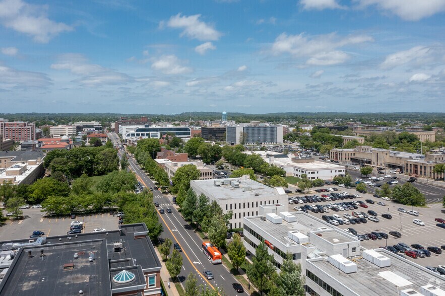 1399 Franklin Ave, Garden City, NY à louer - Aérien – Image 2 sur 7