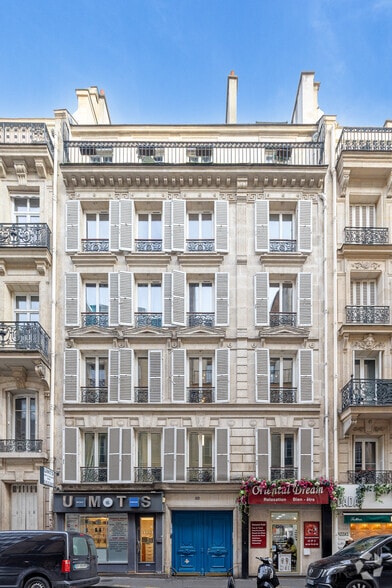 50 Rue De Ponthieu, Paris à louer - Photo principale – Image 1 sur 3