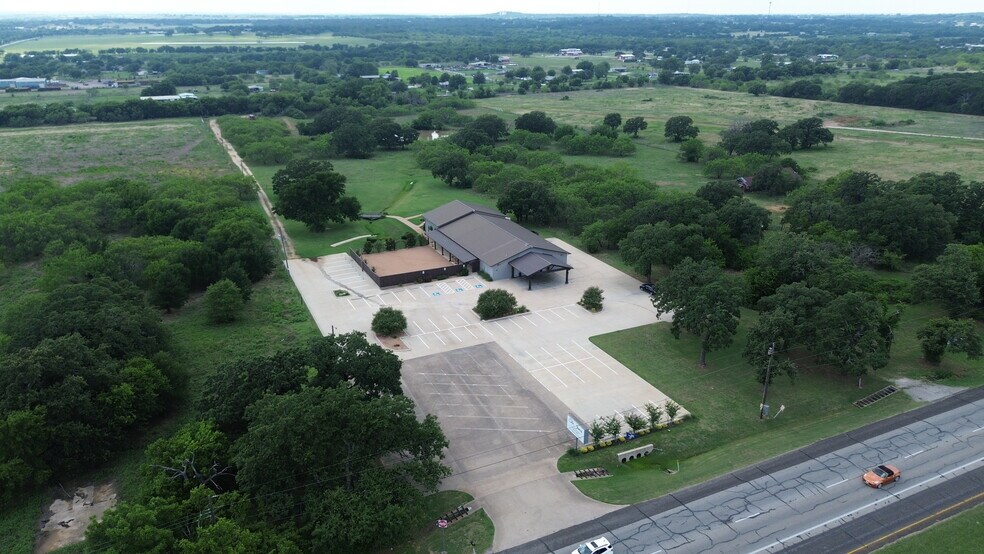 1524 S Broadway St, Joshua, TX à vendre - Photo de l’immeuble – Image 3 sur 32