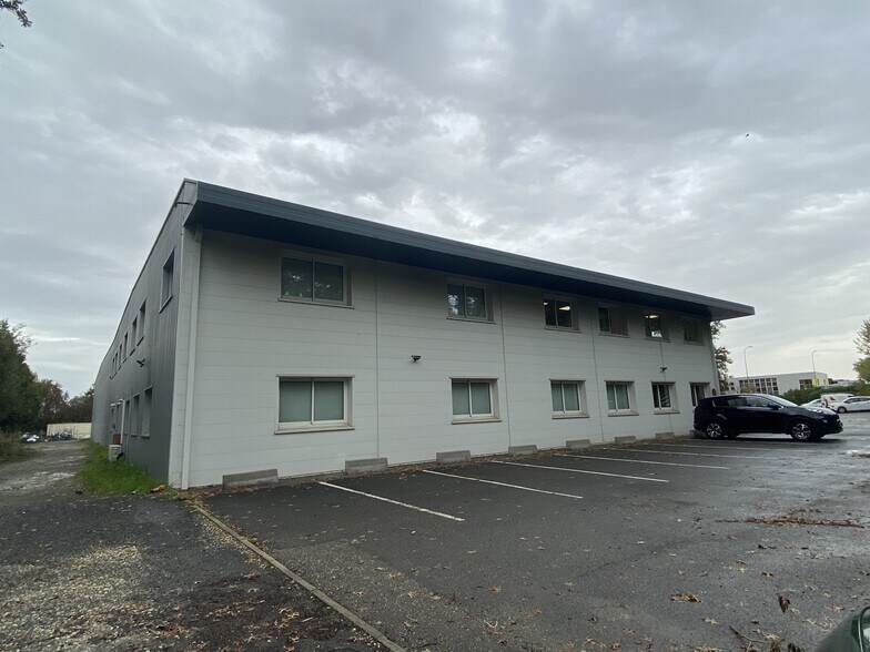 30-32 Avenue De La Grange Noire, Mérignac à louer - Photo de l’immeuble – Image 1 sur 10