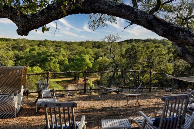 545 County Road 421, Spicewood, TX à vendre Autre– Image 1 sur 37