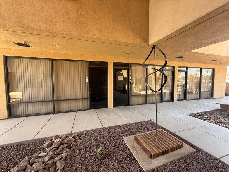 2761 N Country Club Rd, Tucson, AZ à vendre - Photo intérieure – Image 3 sur 8