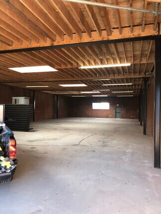 Plus de détails pour 9515 California Ave, South Gate, CA - Industriel/Logistique à louer