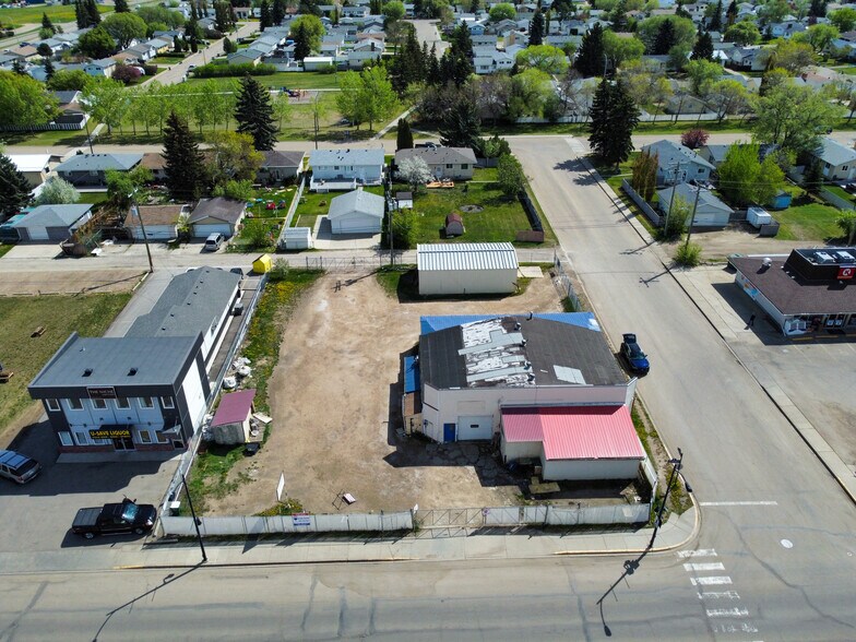 9903 100 St, Morinville, AB à vendre - Photo de l’immeuble – Image 2 sur 4