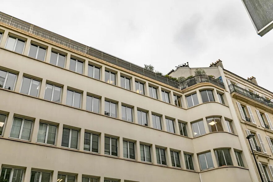 17 Rue Louise Michel, Levallois-Perret à louer - Photo de l’immeuble – Image 1 sur 8