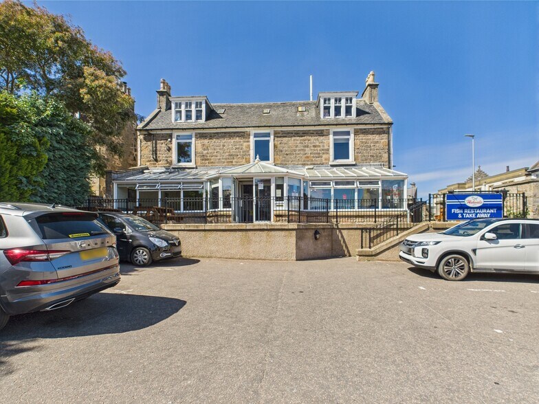 11 Moss St, Elgin à vendre - Photo principale – Image 1 sur 7