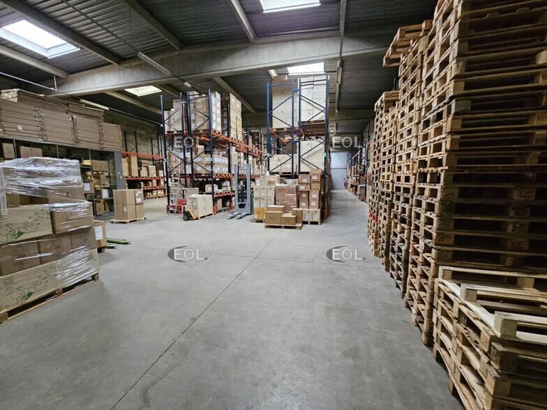 Industriel/Logistique dans L'HAY-LES-ROSES à louer - Photo de l’immeuble – Image 3 sur 7