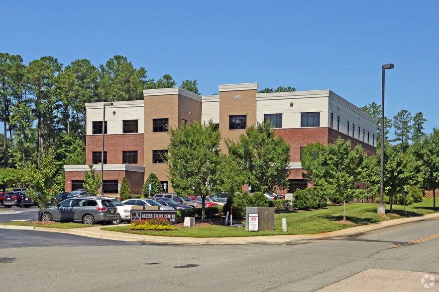 8801 Fast Park Dr, Raleigh, NC à vendre - Photo de l’immeuble – Image 1 sur 62