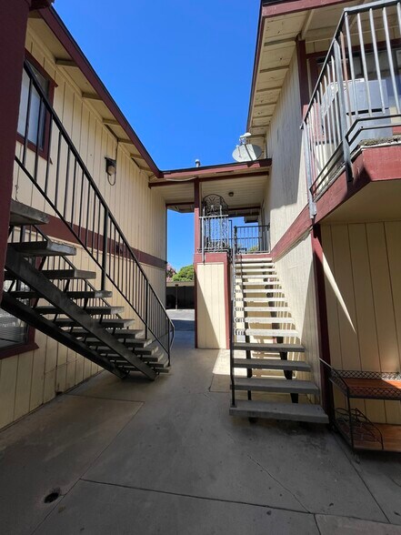 1391 N Palm Ave, Fresno, CA à vendre - Photo de l’immeuble – Image 3 sur 8