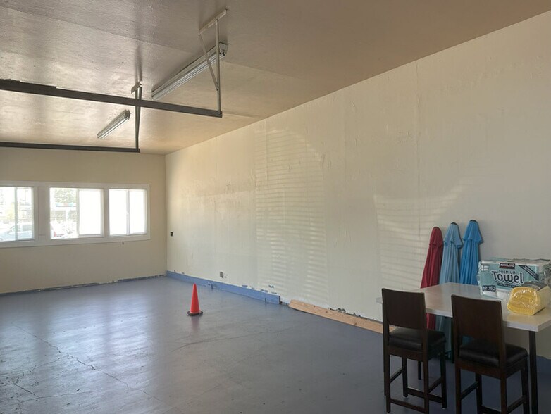 19740, Hayward, CA à vendre - Photo de l’immeuble – Image 3 sur 11