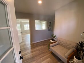 5550-5590 La Jolla Blvd, La Jolla, CA à louer Photo intérieure– Image 1 sur 10