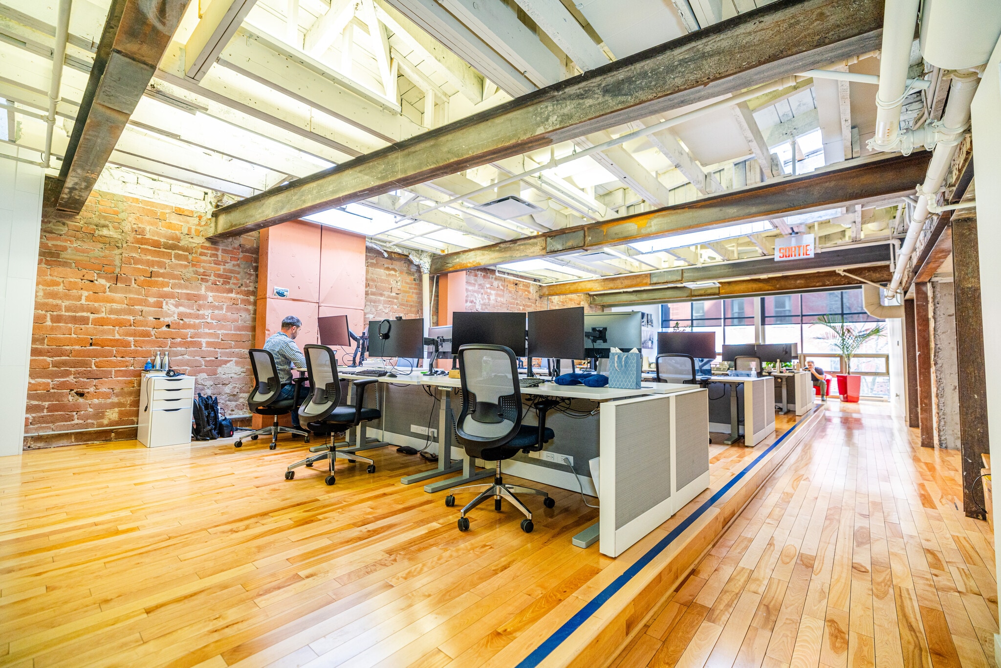 1420-1432 Rue Stanley, Montréal, QC à louer Photo intérieure– Image 1 sur 11