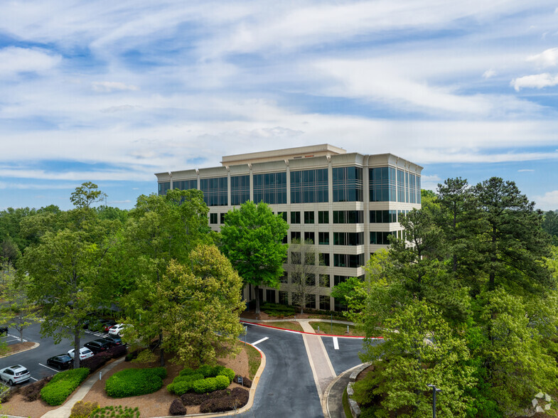 2300 Lakeview Pky, Alpharetta, GA à louer - Photo de l’immeuble – Image 1 sur 11