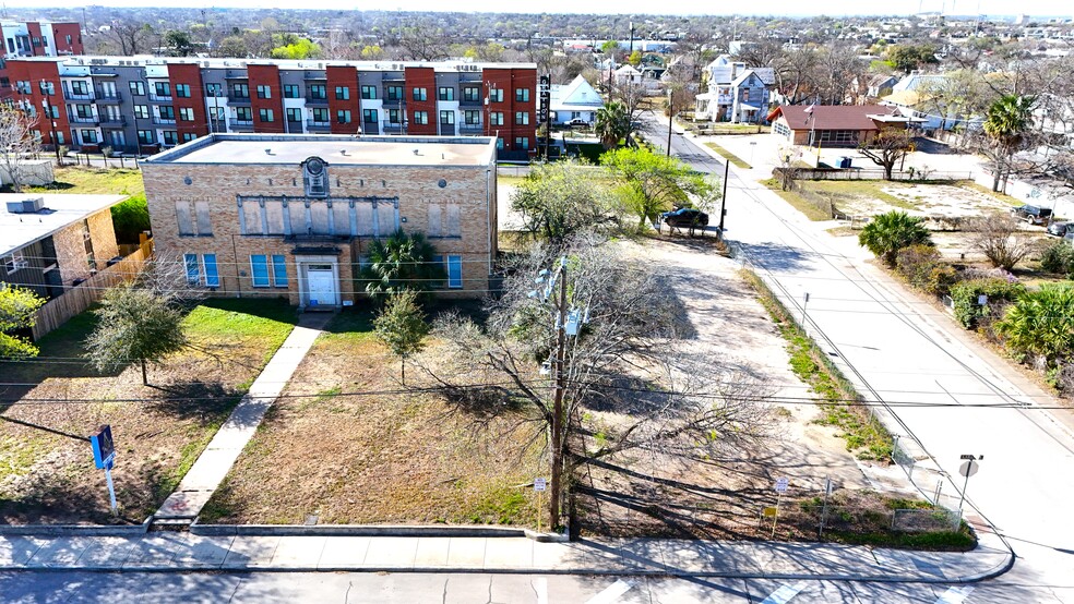 1302 Grayson st, San Antonio, TX à louer - Photo de l’immeuble – Image 3 sur 8