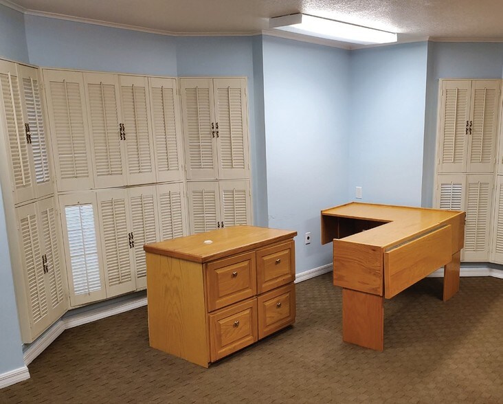 1107 S Myrtle Ave, Clearwater, FL à vendre - Photo intérieure – Image 3 sur 9