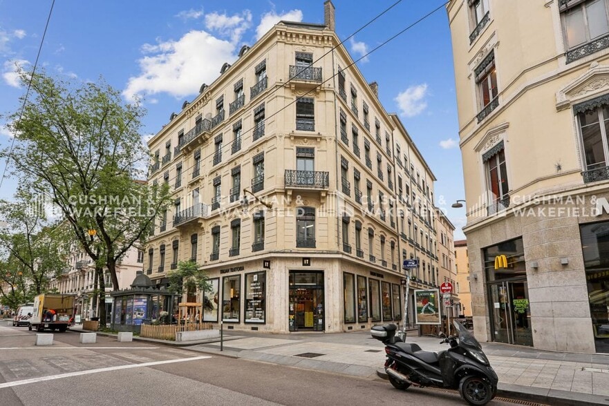 11 Rue De La République, Lyon à louer - Photo de l’immeuble – Image 2 sur 16