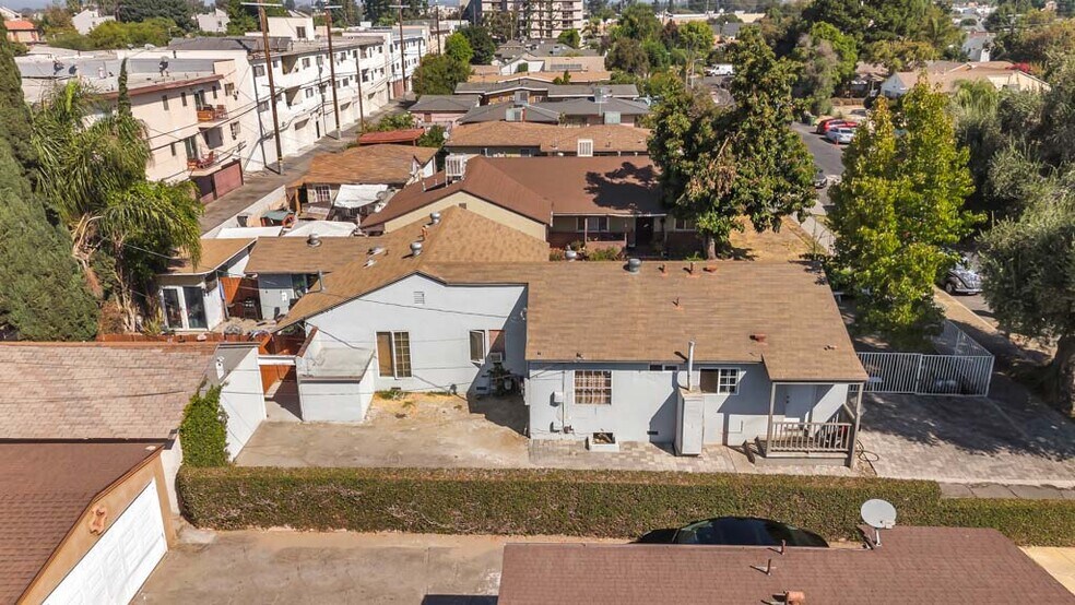 8843 Tilden Ave, Panorama City, CA à vendre - Photo de l’immeuble – Image 3 sur 13
