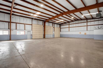 11233 SE Foster Rd, Portland, OR à louer Photo intérieure– Image 1 sur 5