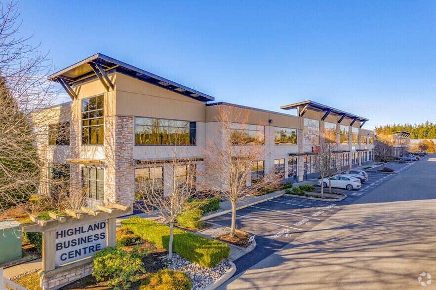 19140 28th Ave, Surrey, BC à louer - Photo principale – Image 1 sur 4