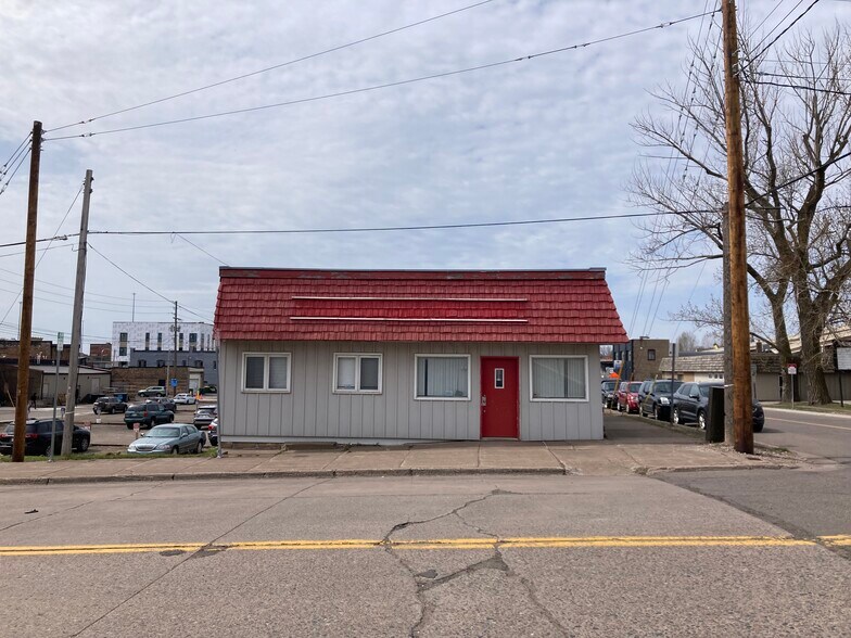 1902 W 1st St, Duluth, MN à vendre - Photo principale – Image 1 sur 26