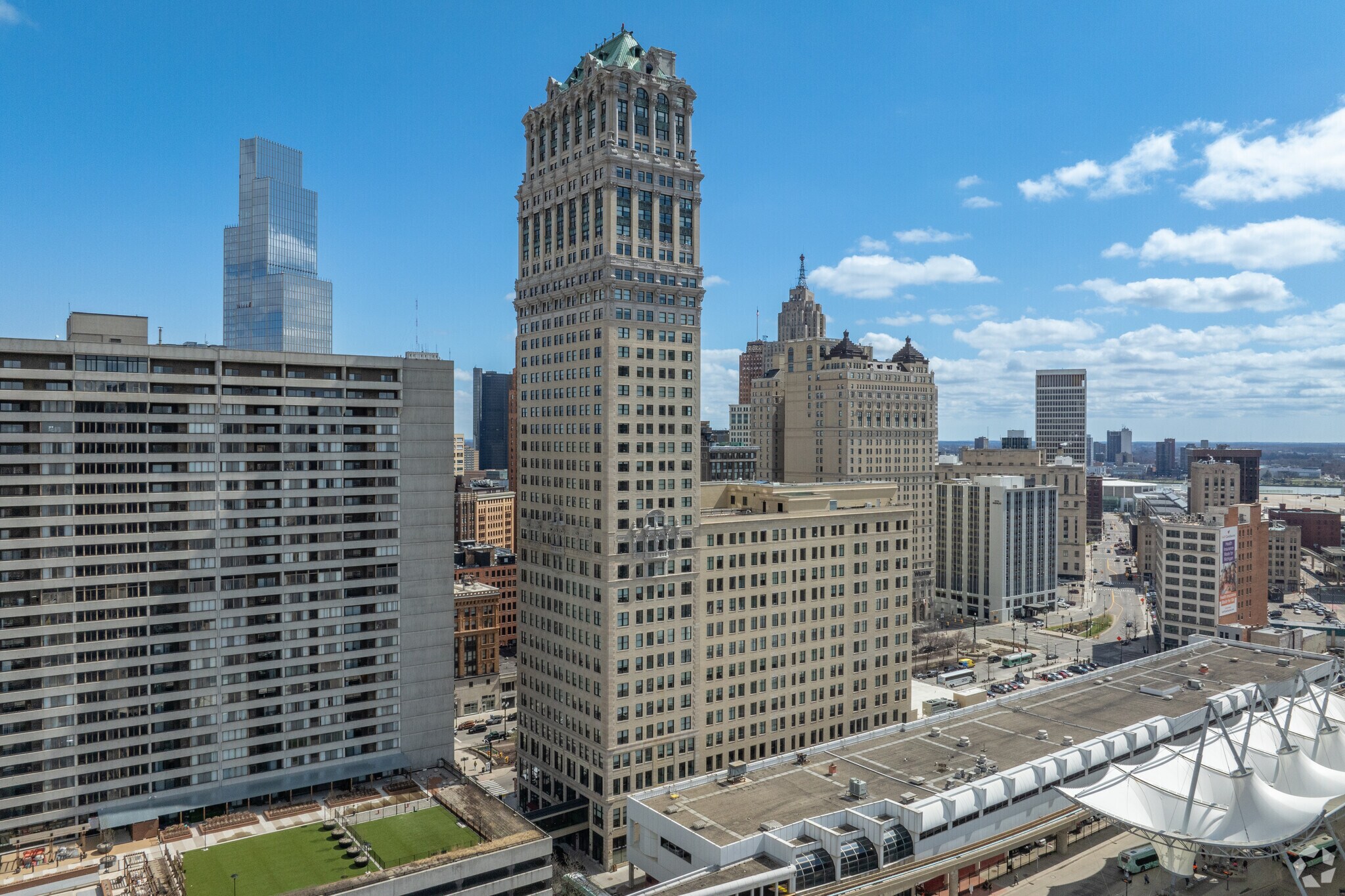 1265 Washington Blvd, Detroit, MI à louer Photo principale– Image 1 sur 8