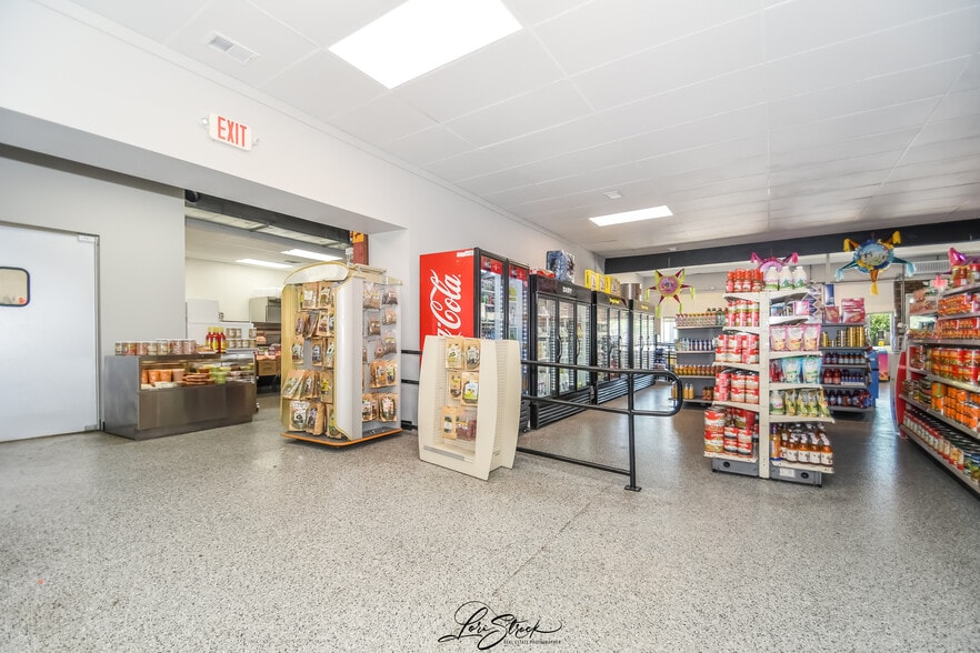 800 Theodore, Crest Hill, IL à vendre - Photo intérieure – Image 3 sur 26