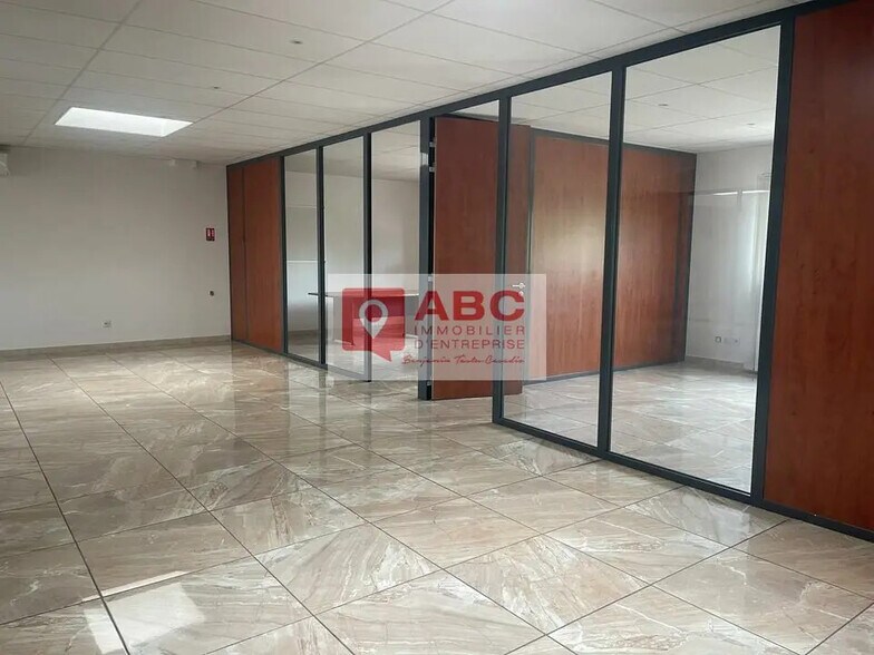 Bureau dans Montpellier à vendre - Photo de l’immeuble – Image 3 sur 10