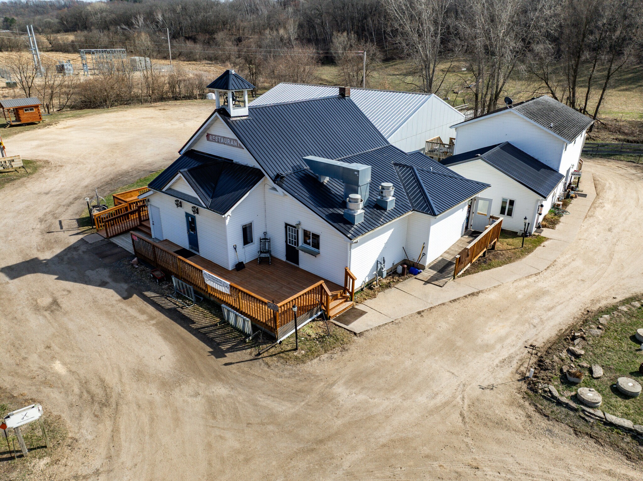 26225 State Highway 71, Wilton, WI à vendre Photo de l’immeuble– Image 1 sur 33