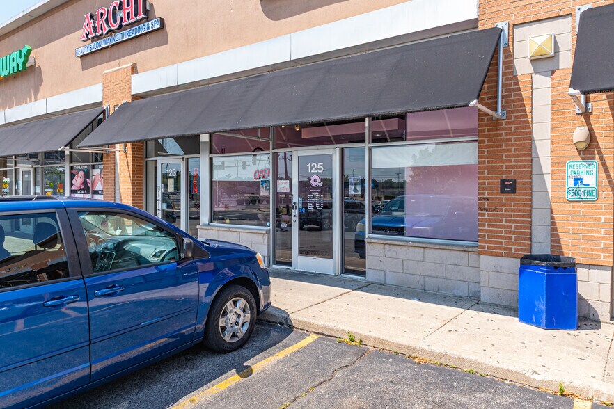 121-131 Collins St, Joliet, IL à louer - Photo de l’immeuble – Image 3 sur 4