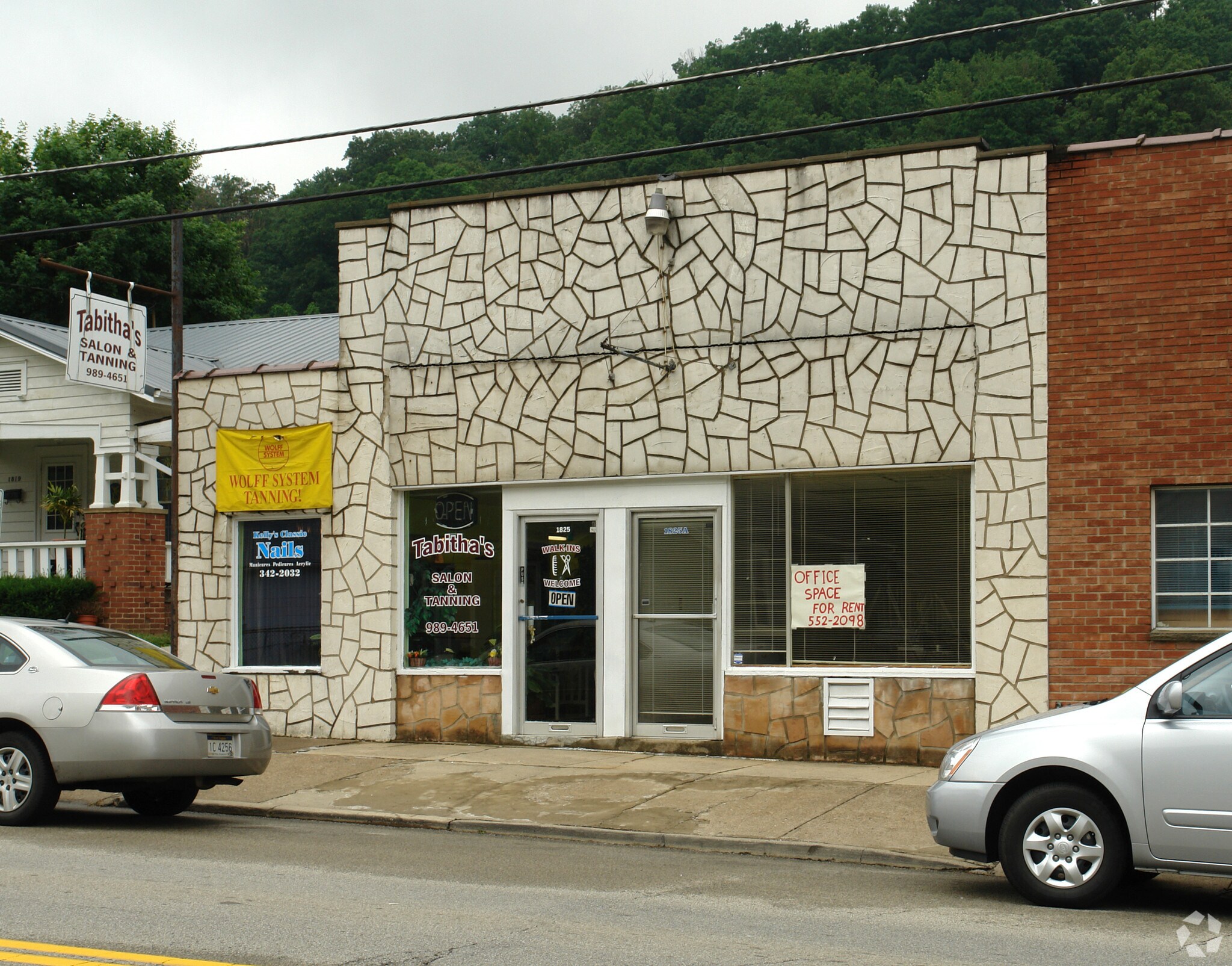 1825-1827 Bigley Ave, Charleston, WV à louer Photo principale– Image 1 sur 7
