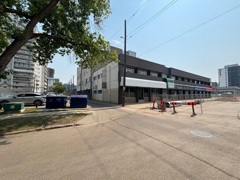 11452 Jasper Av NW, Edmonton, AB à vendre - Photo de l’immeuble – Image 2 sur 2
