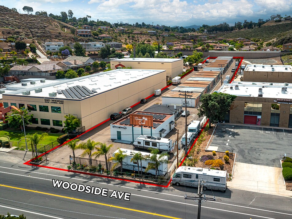 11493 Woodside Ave, Santee, CA à vendre Photo de l’immeuble– Image 1 sur 10