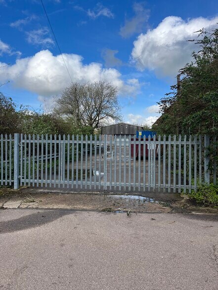 119 Provost Way, Luton à louer - Photo de l’immeuble – Image 3 sur 3