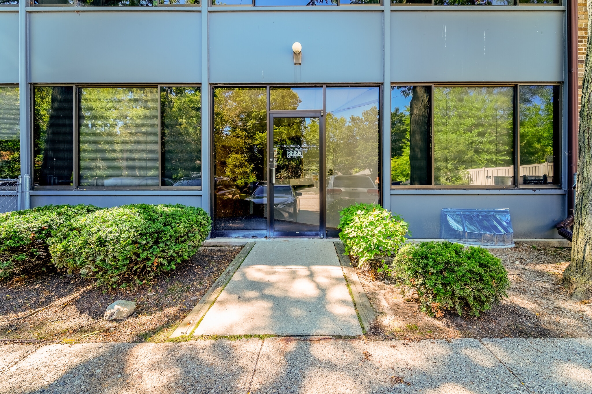 2219 Packard St, Ann Arbor, MI à vendre Photo principale– Image 1 sur 38