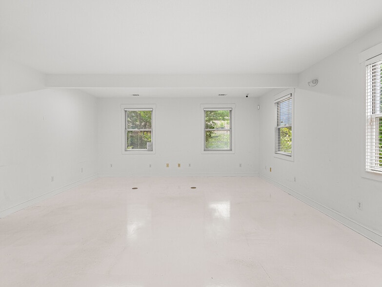 14 Mimidis Ln, Swannanoa, NC à vendre - Photo intérieure – Image 3 sur 102